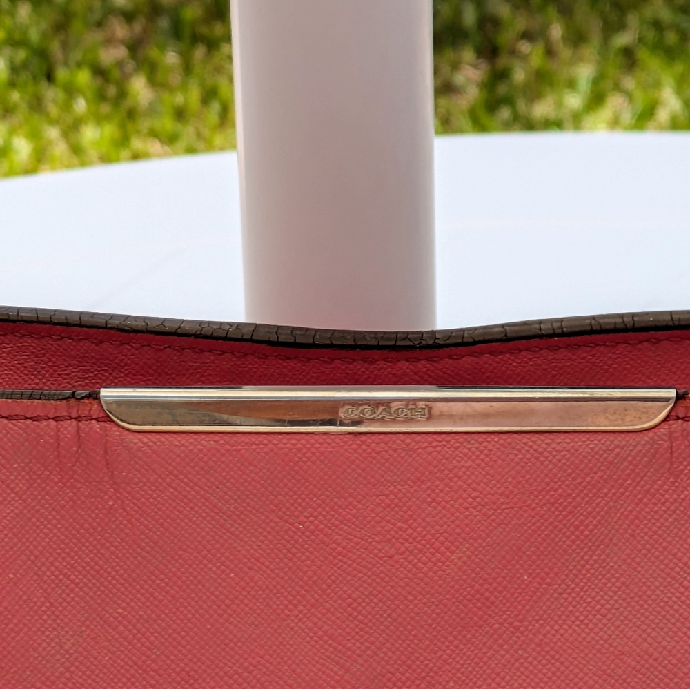 Authentic Coach Tote - Picture 2 of 12